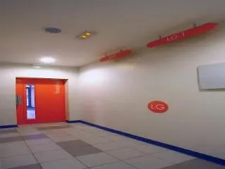 イージーホテル ホテル *